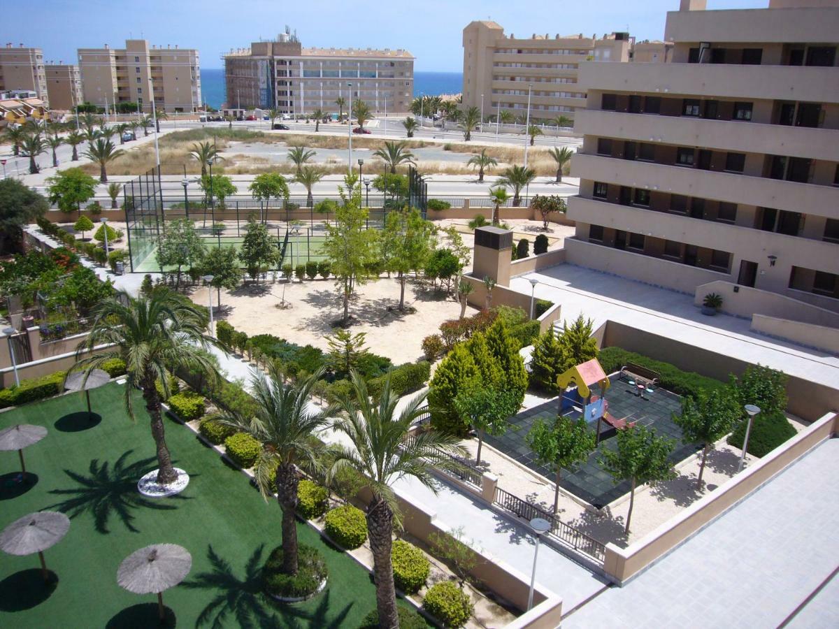 Descansa Y Disfruta De Las Mejores Playas Arenales del Sol Luaran gambar